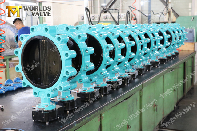 Konzentrische Absperrklappen mit Stollen mit mit FBE-Epoxidlack beschichteter Scheibe PN10 PN16 CLASS150