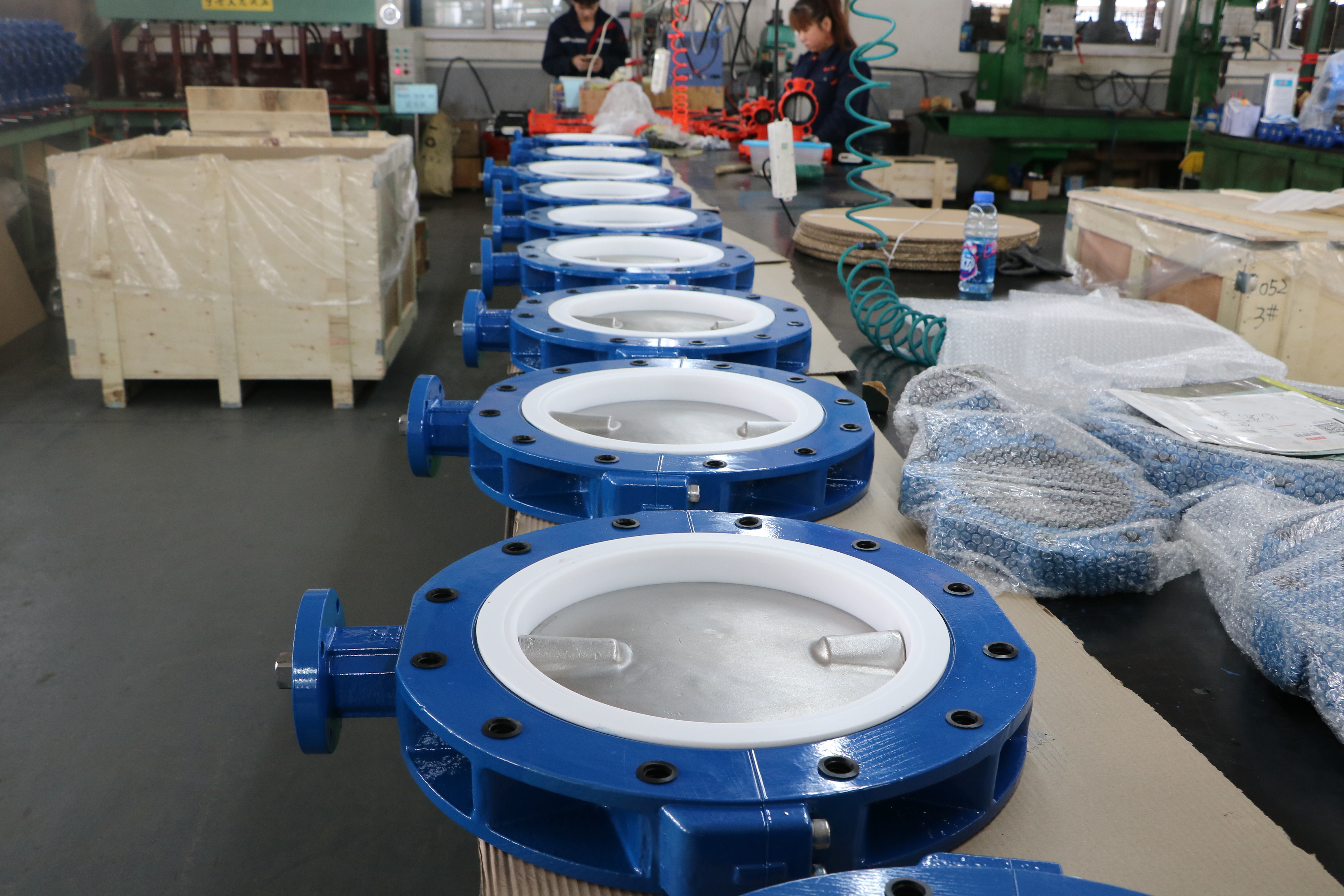 4 API609, PN10 PN16 Klasse 150, JIS 10K, CE ISO9001, Duktiler Eisenk&ouml;rper, Edelstahl