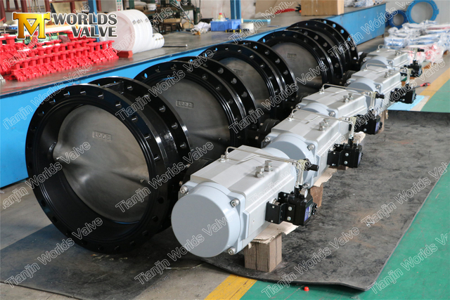 Doppelflansch-Absperrklappen mit pneumatischem Antrieb