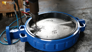 18-Inch Wafer Butterfly Valve A Material Selection Guide for Water and Wastewater Systems.jpg